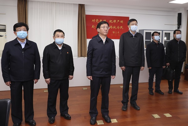 王予波省长调研国家矿山安全监察局云南1-600.jpg