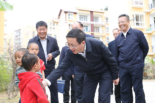 王予波到怒江州调研1-600.jpg