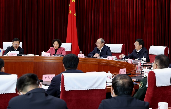 十届省委常委会221次会议在昆明召开-600.jpg