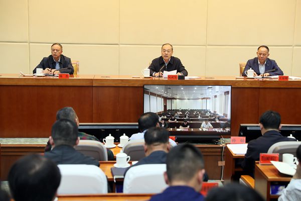 森林2.jpg 森林2.jpg