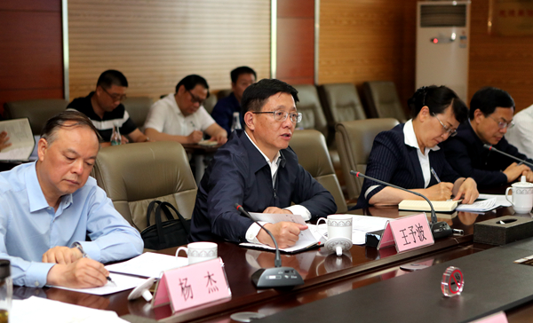 王予波2.jpg 王予波2.jpg