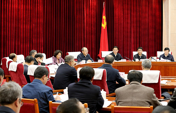 云南省委常委会召开扩大会议1.JPG