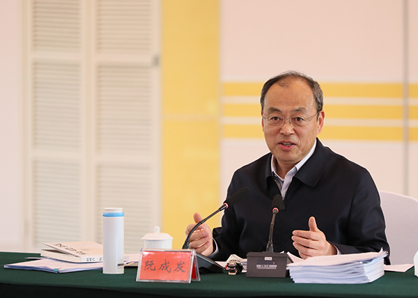 阮成发2 600.jpg
