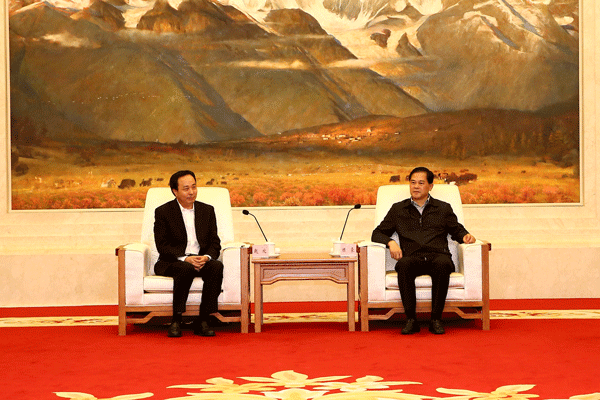 近景600-400.gif