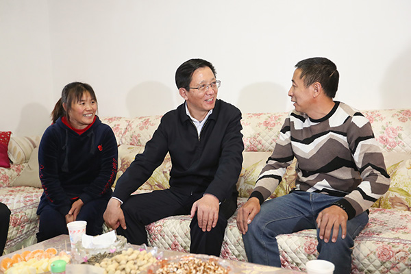 王予波到怒江州调研2-600.jpg