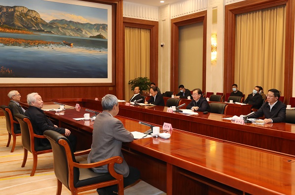 王宁王予波在昆明会见-600.jpg