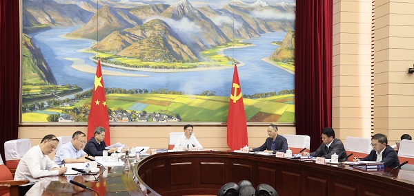 第115次常务会议1-600.jpg