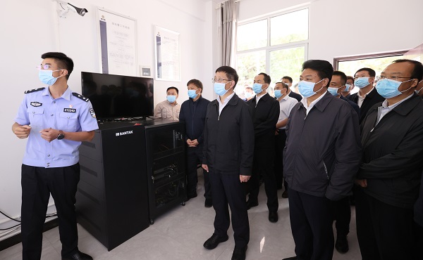 王予波省长在保山市调研3-600.jpg