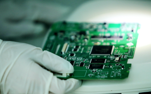 云锡公司研发锡、铟新材料.jpg 云锡公司研发锡、铟新材料.jpg