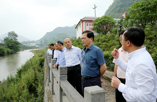 督查1.jpg 督查1.jpg