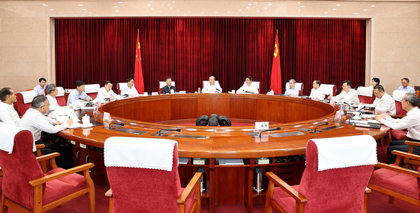 省委常委会召开第244次会议(10957432)-20210728073615.JPG
