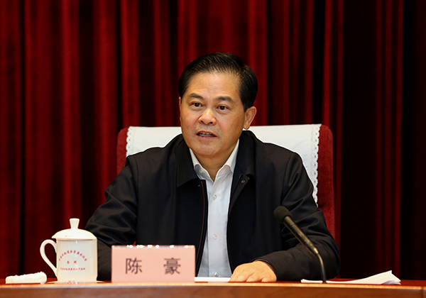 陈豪 600.jpg 陈豪 600.jpg